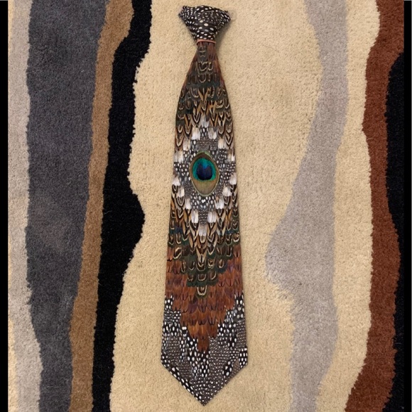 Handiwork Peacock Feather Clip On Necktie - Picture 2 of 7